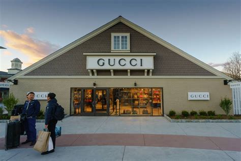 gucci outlets nj|gucci totowa nj.